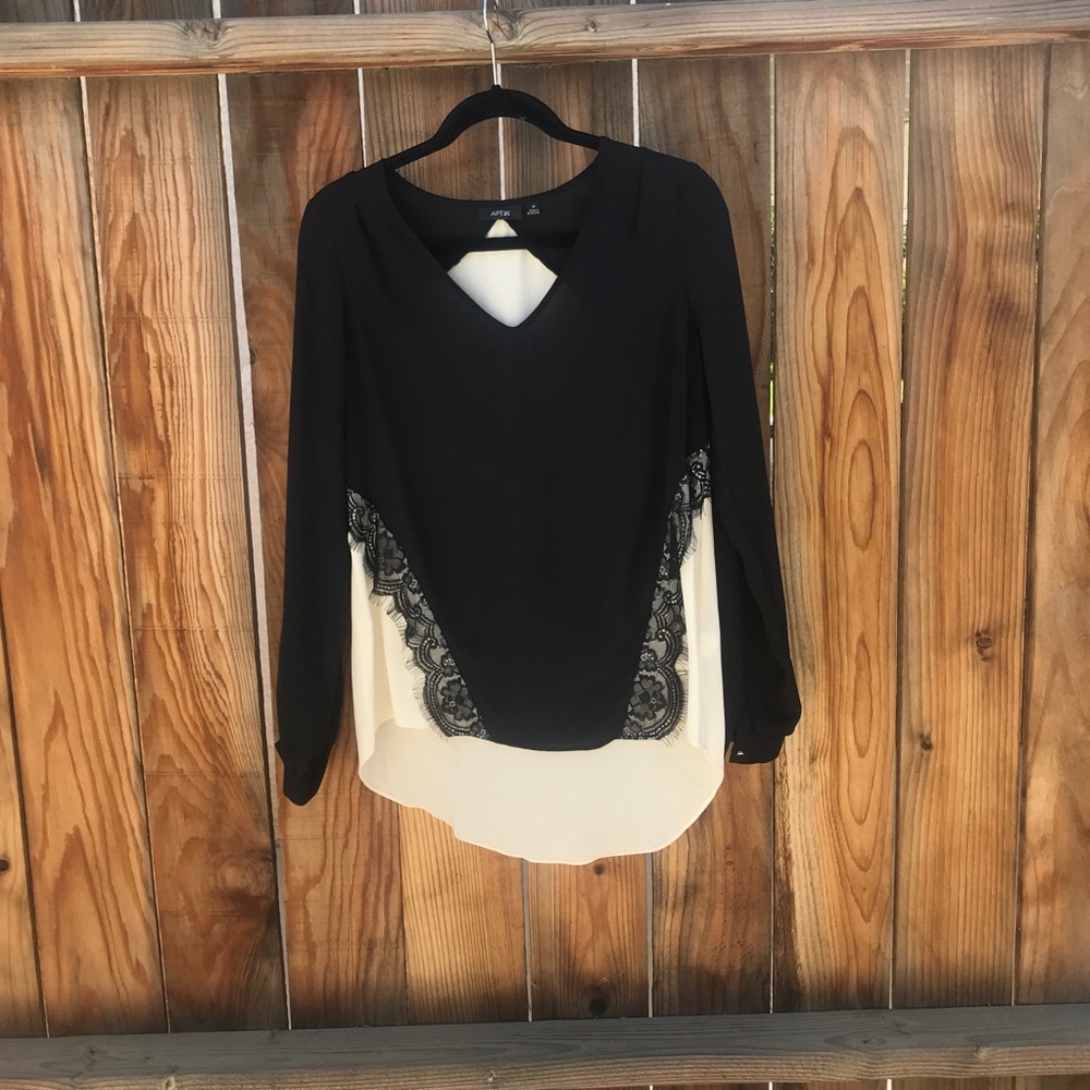 Women’s black and white career style blouse